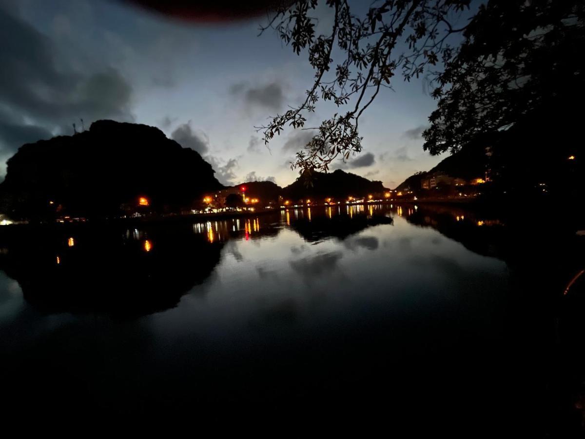 Cat Ba Rosalia Hotel Dong Khe Sau Exterior foto